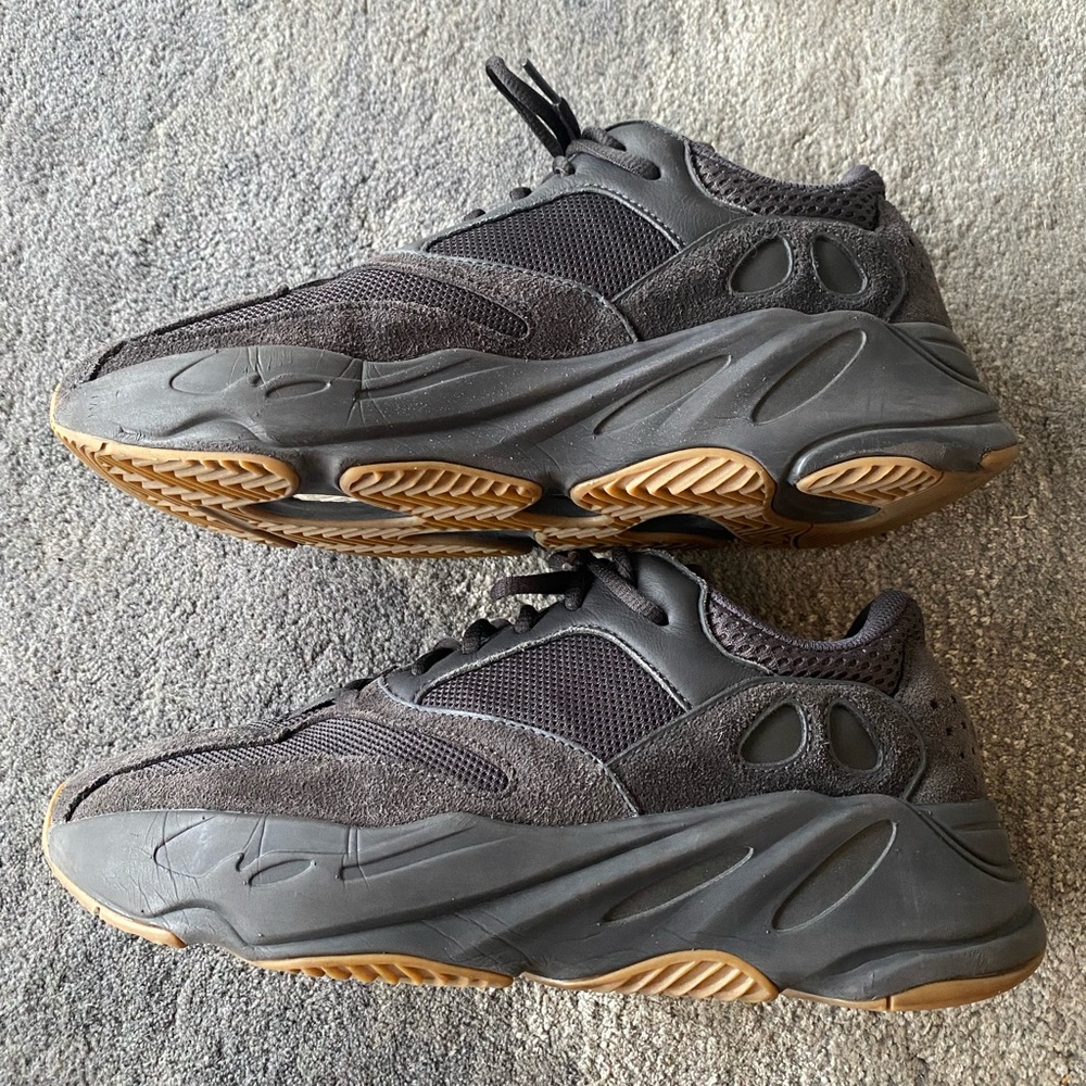 Yeezy Boost 700 “Utility Black” US Men 10 No box